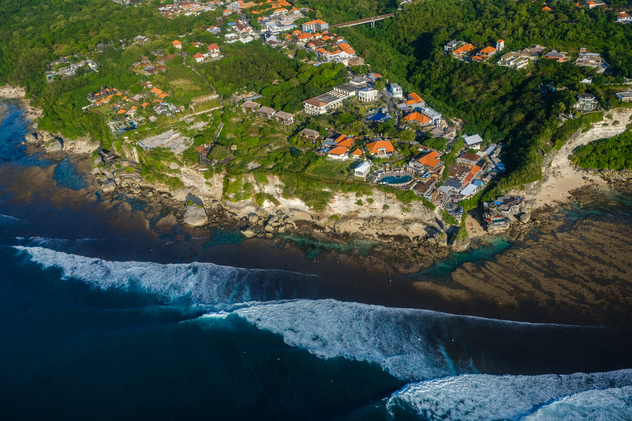Read more about the article The Ultimate Guide to Places to Visit in Uluwatu, Bali